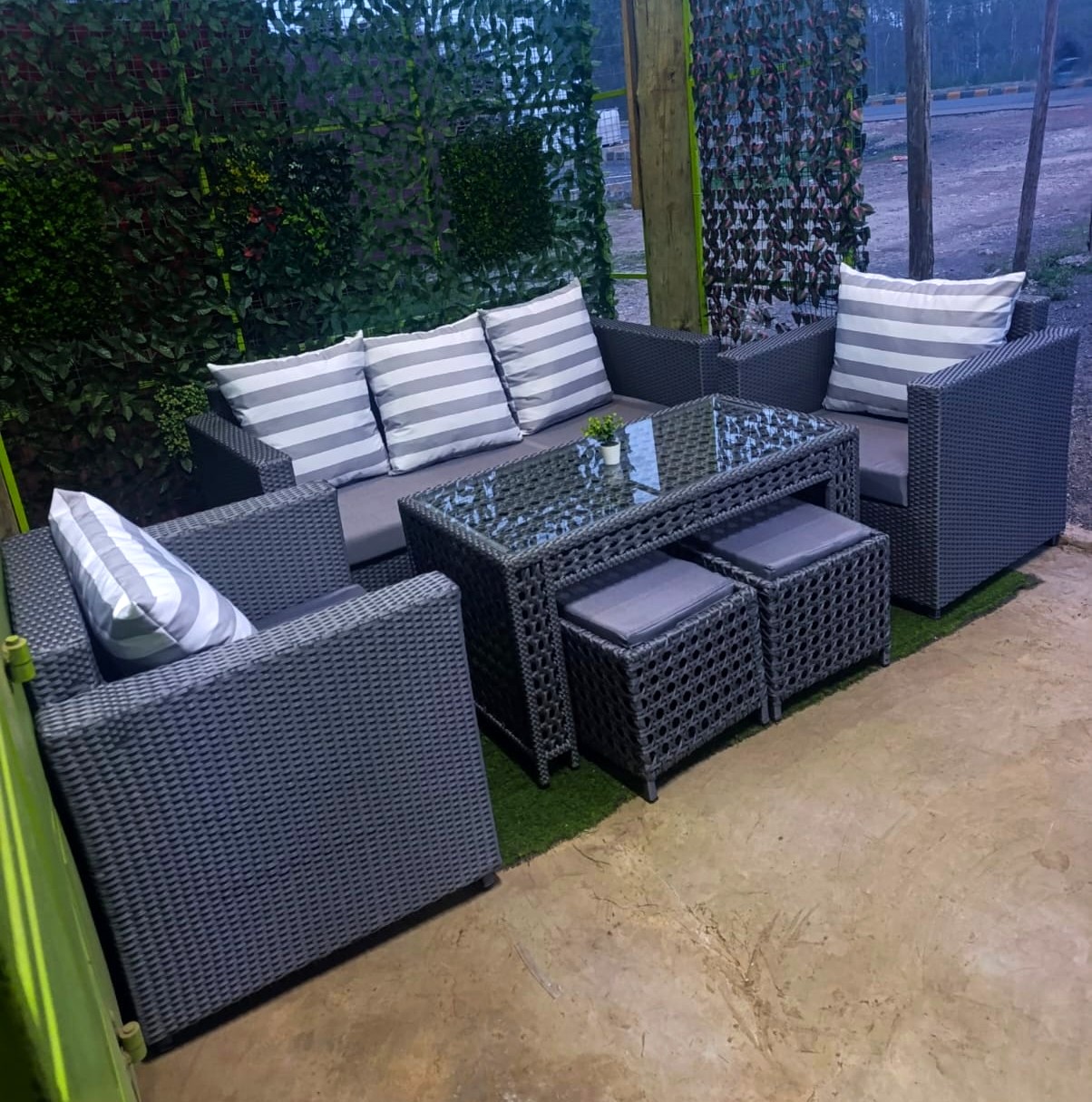 5 Seater Lounge Set with coffee table and 2 side stools - Image 1